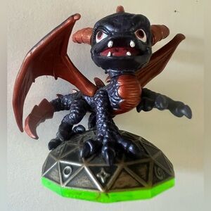 Skylanders Spyro’s Adventure Dark Spyro Figure Black & Red Dragon 2011